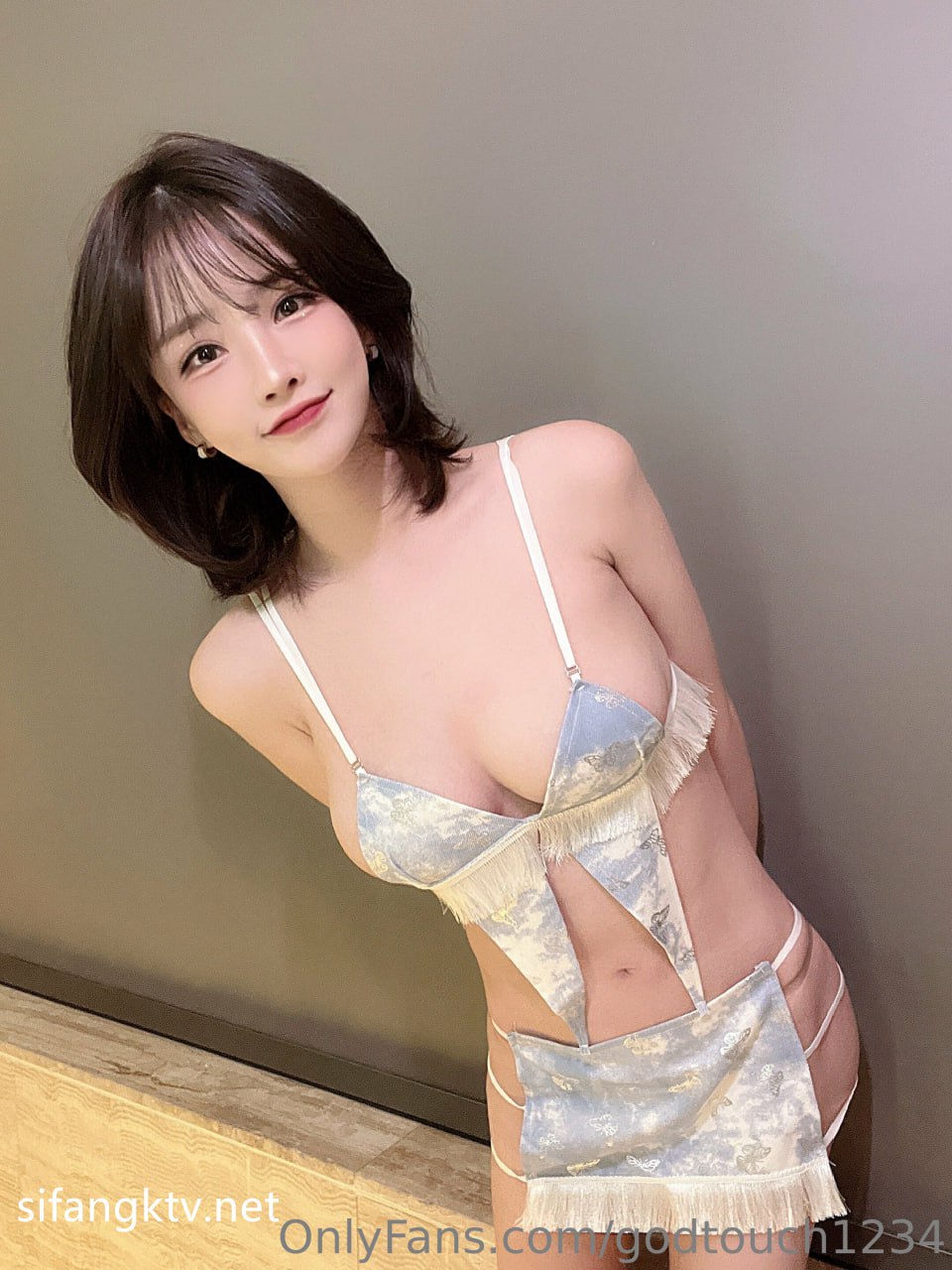 【2023-11-02】It's wet inside my underwear.m4v